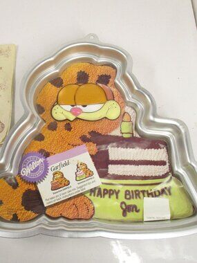 Vintage 1978 GARFIELD THE CAT Wilton Happy Birthday Cake Pan #2105-2447